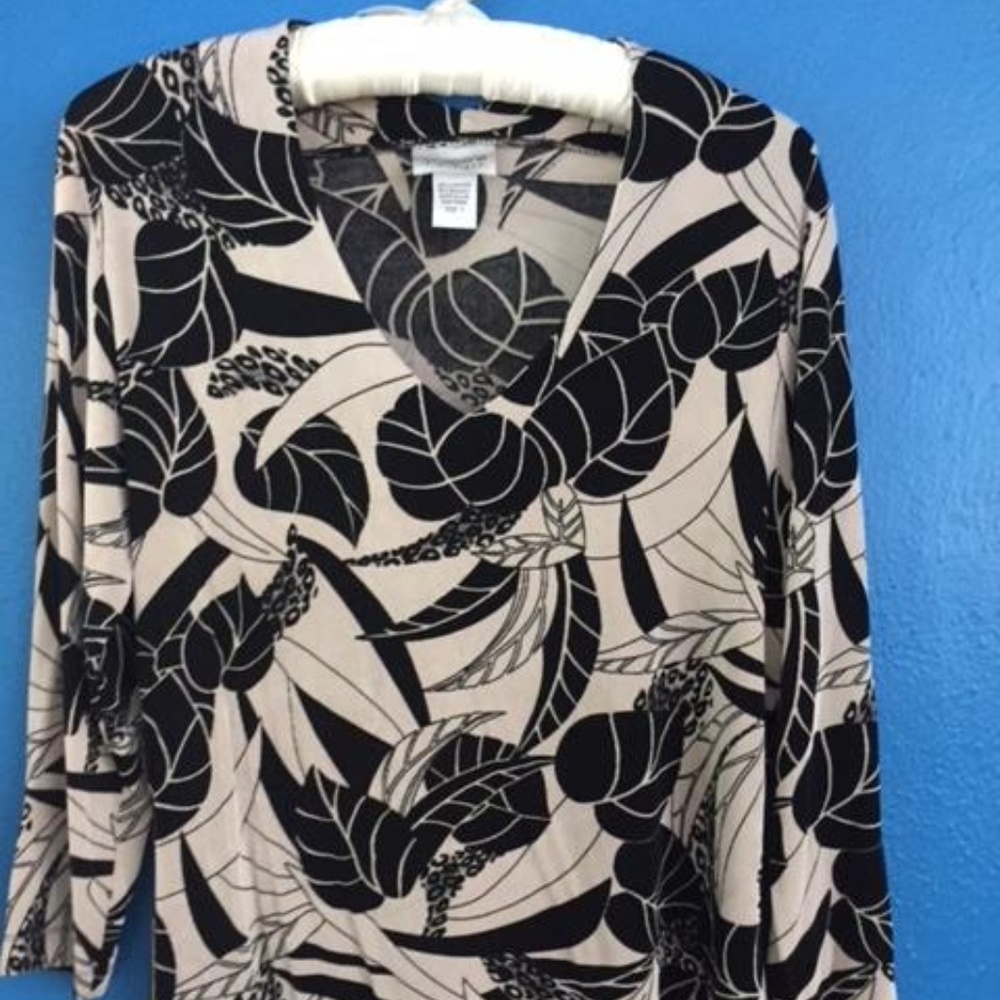 🎉BIG PRICE DROP - Chico's Travelers Top